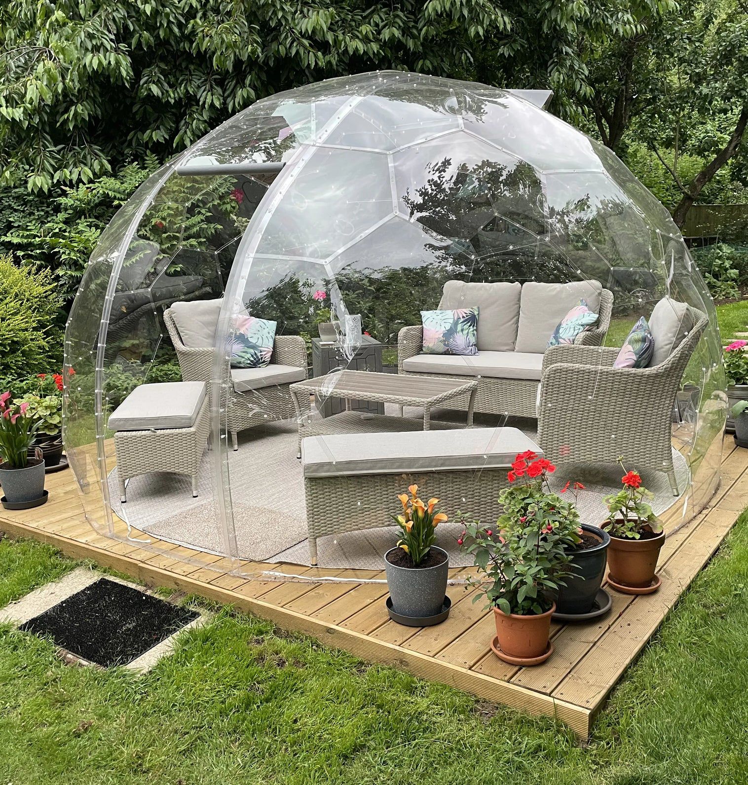 GeoDomeX - All In One Garden Pod